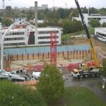 08 October 2020 - A construction crane is set up (©: Faculty 08: Physics, Mathematics and Computer Science)